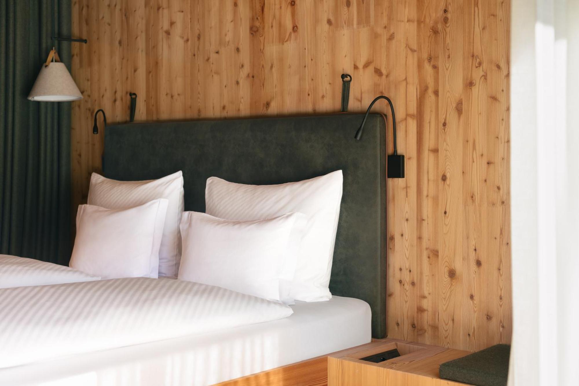Zallinger Dolomites アルペ・ディ・シウージ 部屋 写真