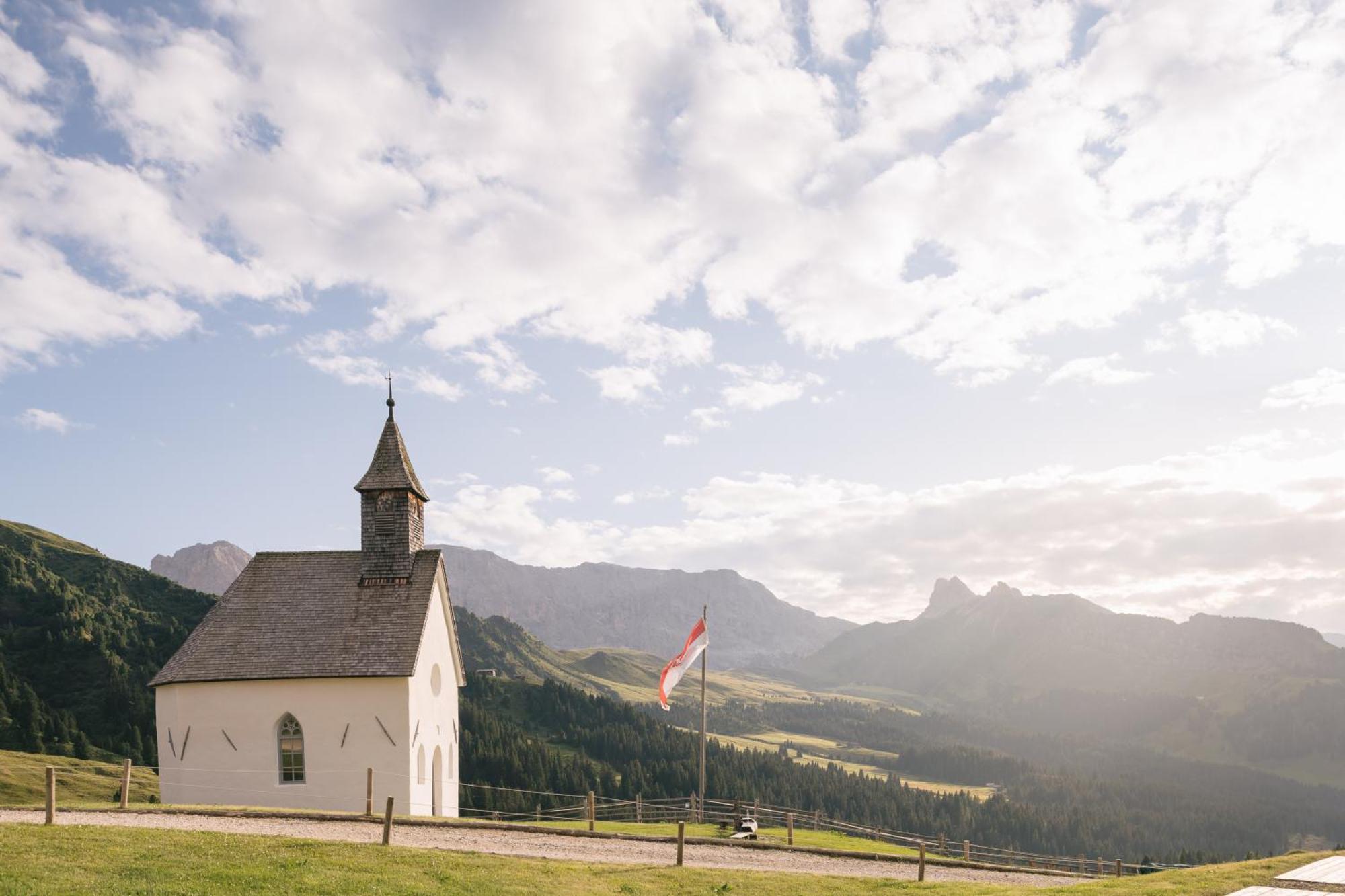 Zallinger Dolomites アルペ・ディ・シウージ エクステリア 写真