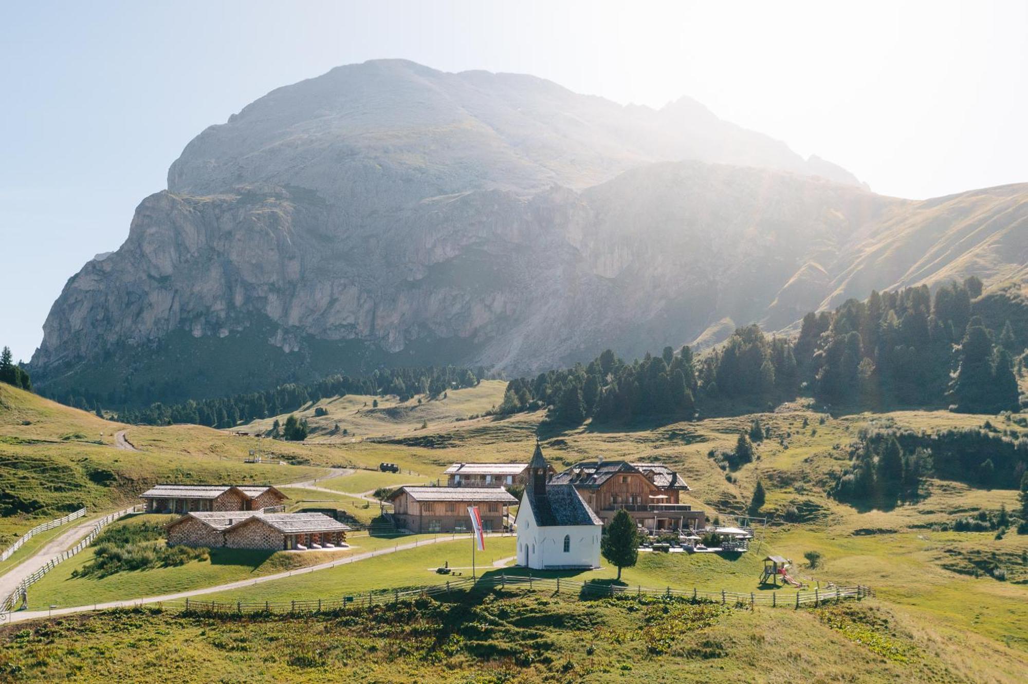 Zallinger Dolomites アルペ・ディ・シウージ エクステリア 写真